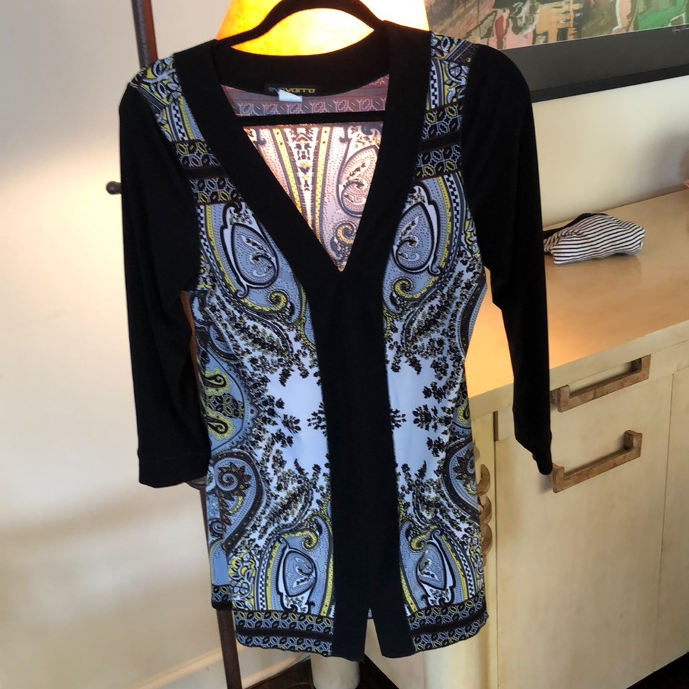 Super comfortable  great condition tunic blouse